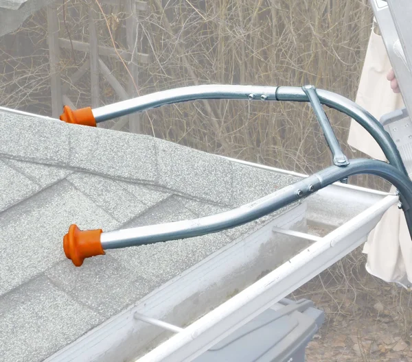 Multi-Pro for Corners and More Ladder Stand-Off Stabilizer