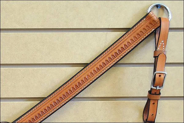 Circle Y Reg Oil 1 1/2 Shell Tooled Breast Collar
