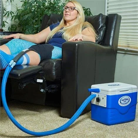 Polar Active Ice 3.0 Knee and Joint Cold Therapy U-Shaped Bladder System with 9 Quart Cooler - Each, Ais3.0-9-Kb, 16" x 9.5" x 8.5"