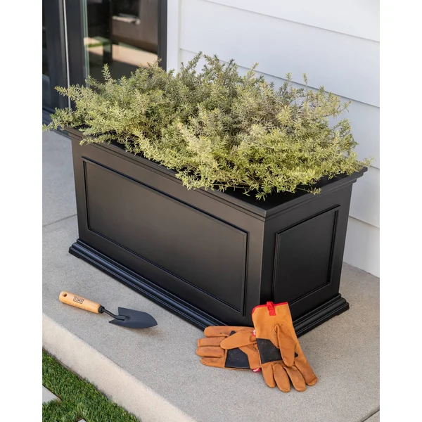 Veradek Brixton Long 33x22 Planter - Black