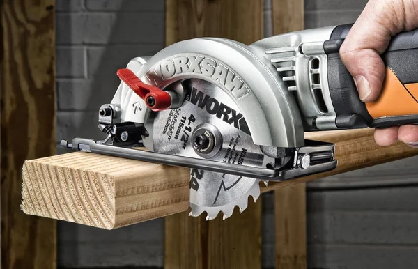 Worx WX429L - Worxsaw 4-1/2x22 Compact Circular Saw
