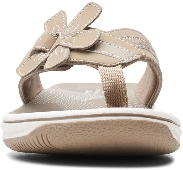 Clarks Women's Brinkley Flora Flip-Flop