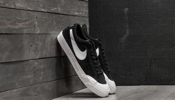 Nike SB Blazer Zoom Low XT Shoes - Black