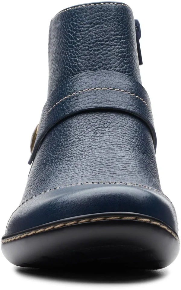Clarks Womens Ashland Pine Navy Leather Size 5