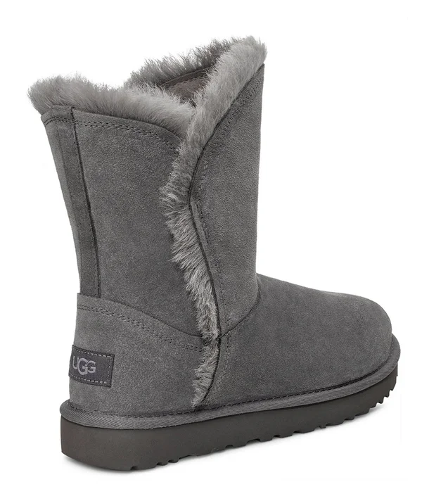 Ugg Women's Classic Short Fluff High Low Suede Boot - 40