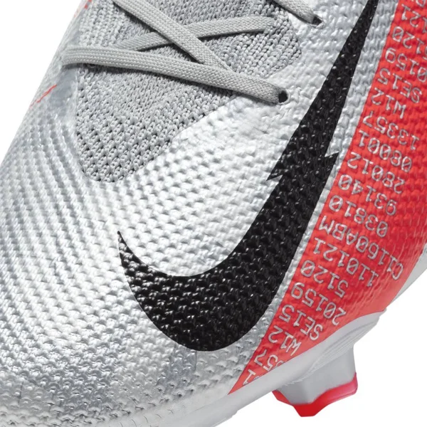 Nike Mercurial Vapor 13 Pro FG Soccer Cleats