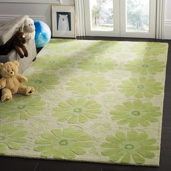 Safavieh Kids Beige/Green Area Rug; 8& x 10&