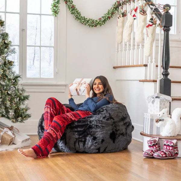 Marilyn Glam 3 Foot Faux Fur Bean Bag Chair by Christopher Knight Home - Black