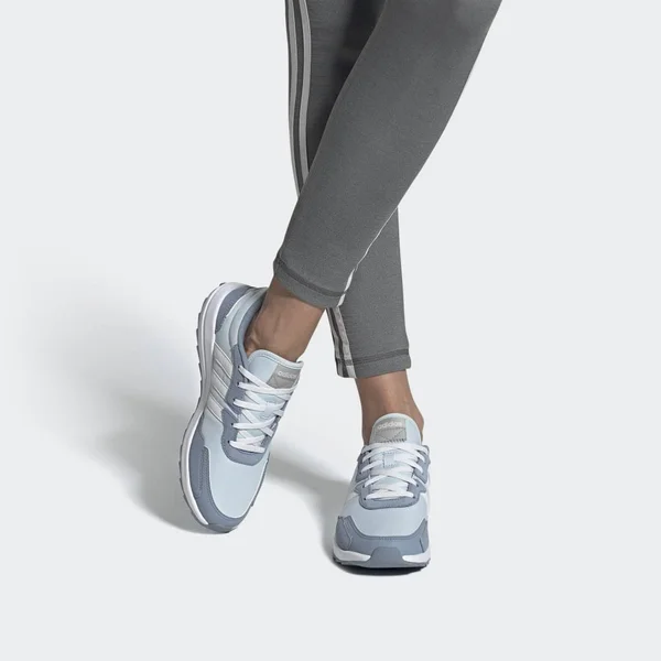 Adidas Retrorun x 6.5 Women's Light Blue