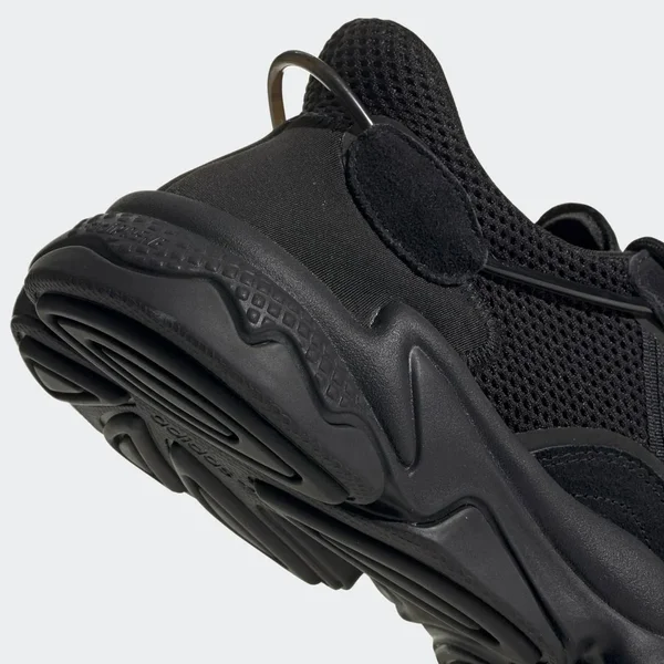 Adidas Men's Core Black Ozweego Shoes - Size: 7.5