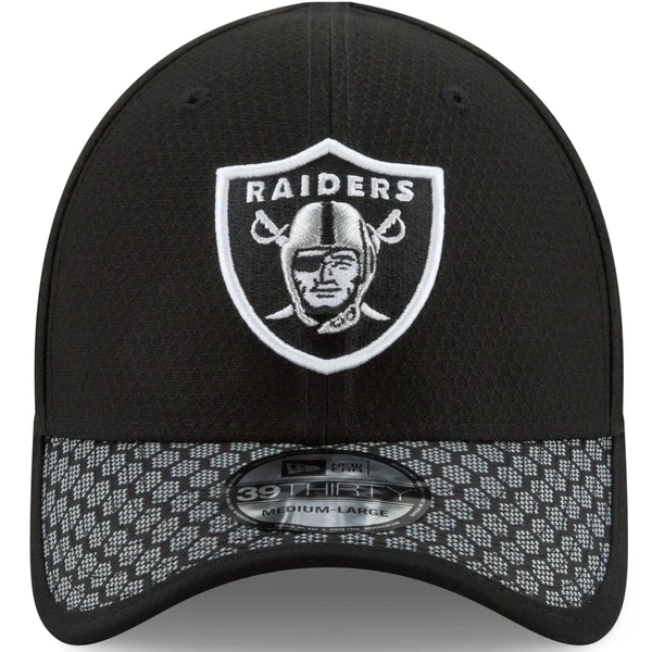 Men's Oakland Raiders New Era Black 2017 Sideline Official 39THIRTY Flex Hat
