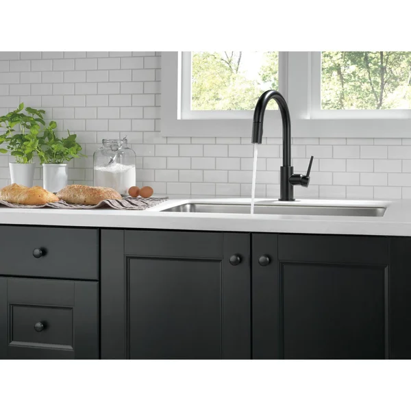 Delta Faucet 9159-LS-DST Trinsic Single Handle Kitchen Swivel Pull-Down - Chrome