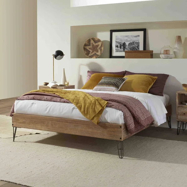 Montauk Queen Platform Bed Color: Driftwood