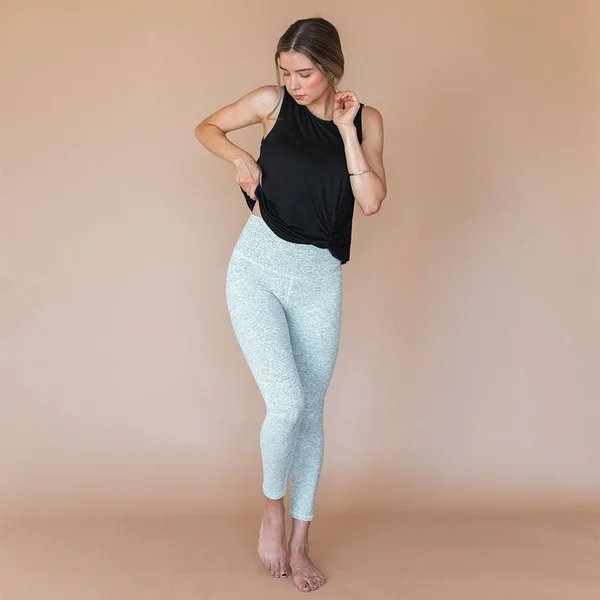 Women's Intention Compression 3/4 Leggings in Heather Grey Size Xs - Nylon/Spandex, Albion Fit