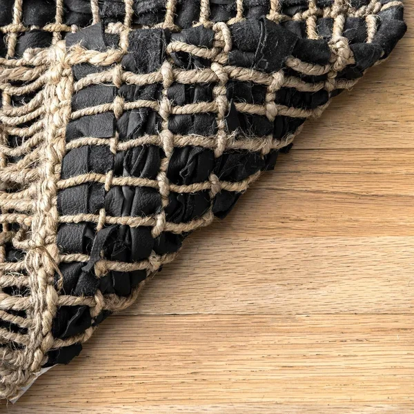 nuLOOM Briana Leather and Jute Flatweave Area Rug - 7& 6x22 x 9& 6x22 - Beige
