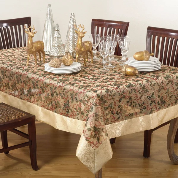Saro Printed Christmas Tablecloth