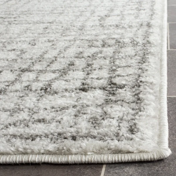 Safavieh Adirondack ADR103B 5&1x22 x 7&6x22 Silver - Ivory Area Rug
