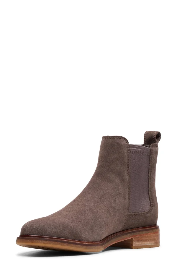Clarks Women's Clarkdale Arlo Boot Taupe Suede 10
