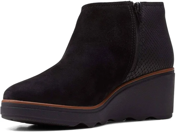 Clarks Women's Collection Mazy Harwich Boots - Black Suede Interest Combination