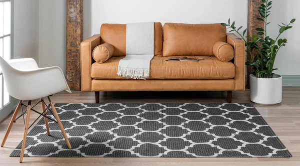 Unique Loom Decatur Trellis Black/Ivory 4 ft. 2 in. x 6 ft. Area Rug