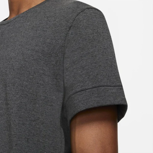 Nike Yoga Dri-Fit Men's Short-Sleeve Top in Black - Size: Medium, DH1927-032