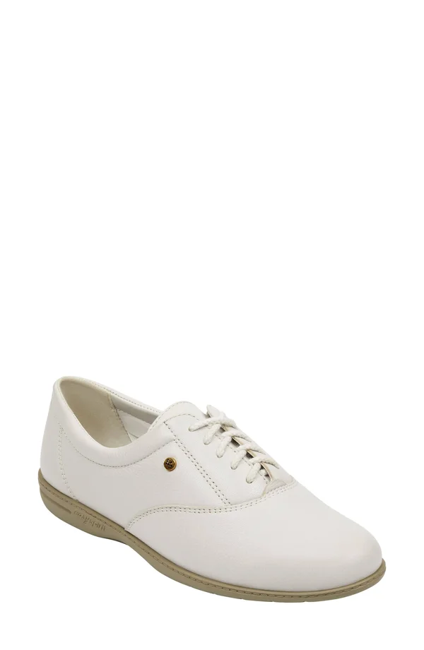 Easy Spirit Motion 9 Women's White