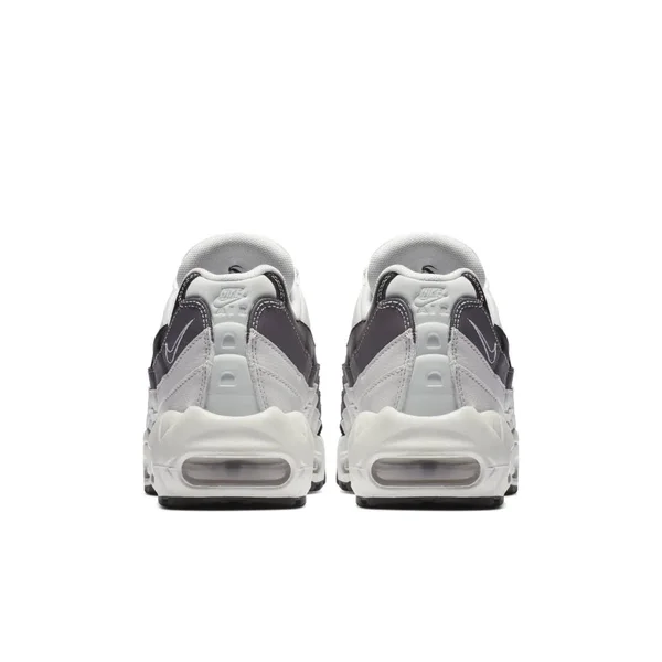 Nike Air Max 95 Women's Shoe Size 11 (Black)