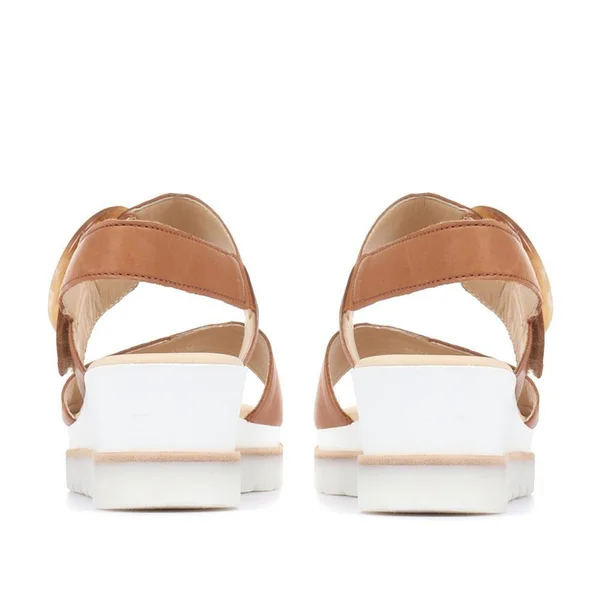 Gabor Women's Yeo Wedge Sandals with Buckle - White, US 09.5