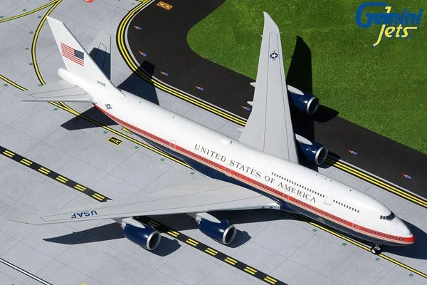 GeminiJets 1:200 Boeing 747-8 - U.S. Air Force