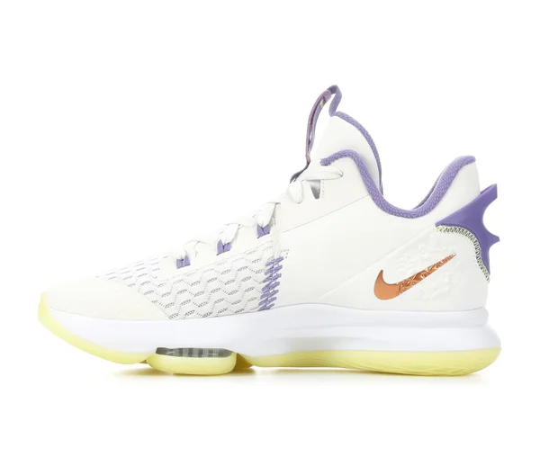 Nike Lebron Witness 5 Basketball Shoes in White/Summit White Size 8.5
