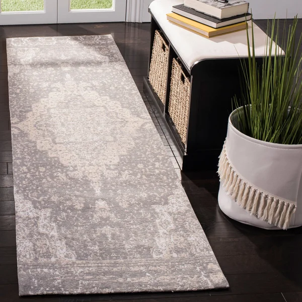 Safavieh Classic Vintage CLV110E Taupe 4' x 6' Area Rug