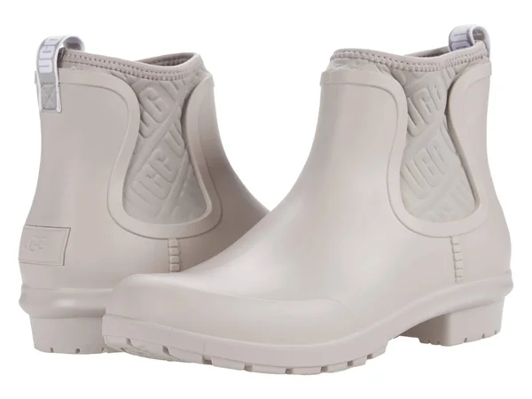 Ugg Women's Chevonne Ankle Boot
