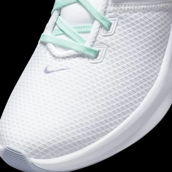 Nike Air Max Bella TR 4 White/Green Women's Training Shoes, Size: 7.5