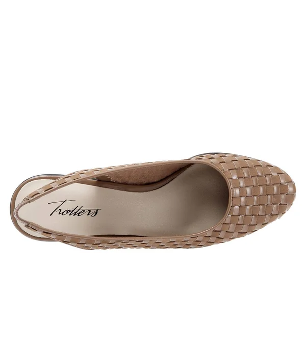 Trotters Women's Pump Nude Lucy Woven Leather Slingback 5 M