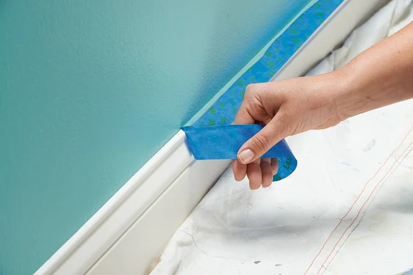 ScotchBlue Painter&s Tape Trim and Baseboards with Edge-Lock - 0.94 inch x 60 yds, 3 Rolls/Pack