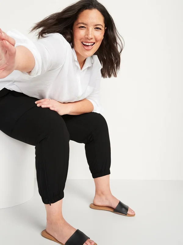 Old Navy Women's Mid-Rise StretchTech Plus-Size Jogger Pants - Black Jack - Plus Size 2x