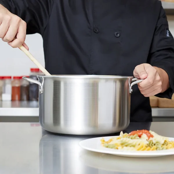 Vollrath 77520 Tribute 3-Ply Stock Pot - 8 qt.