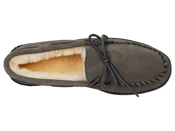 Minnetonka Sheepskin Hardsole Moccasin 13 Men's Grey