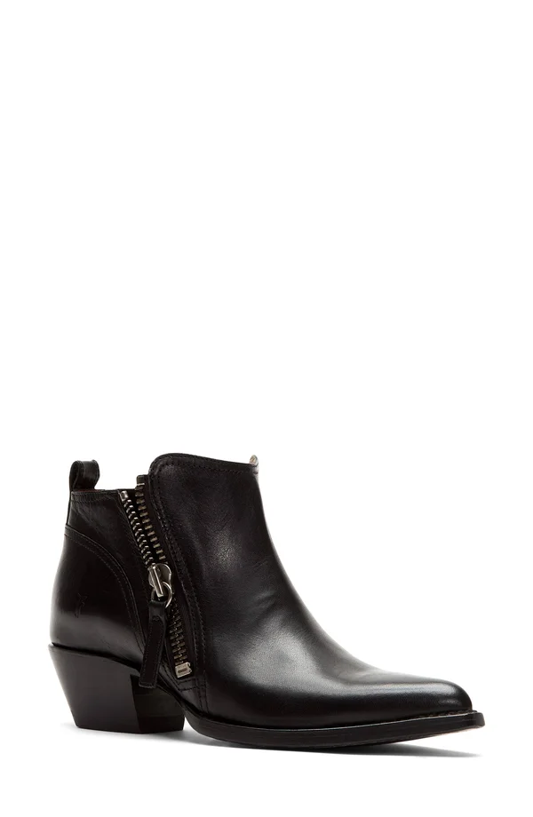 Frye - Sacha Moto Short, 6.5 US, Black