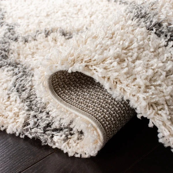 Safavieh Dallas Shag Hacer Trellis 1.5-inch Thick Rug (8& x 8& Round - Ivory/Beige)