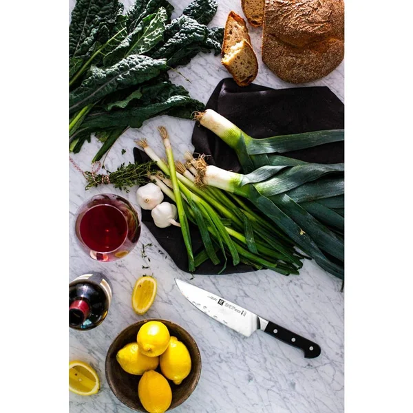 Zwilling Pro 7x22 Chef&s Knife