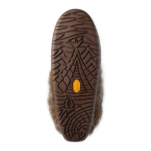 Manitobah Mukluks Women's Snowy Owl Suede Boot Oak 6