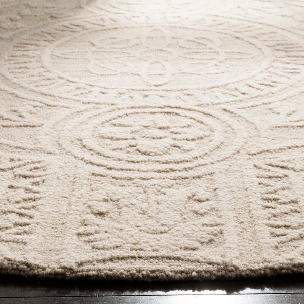 Safavieh 2&-3x22 x 8& Blossom BLM109F Light Grey Ivory Rug