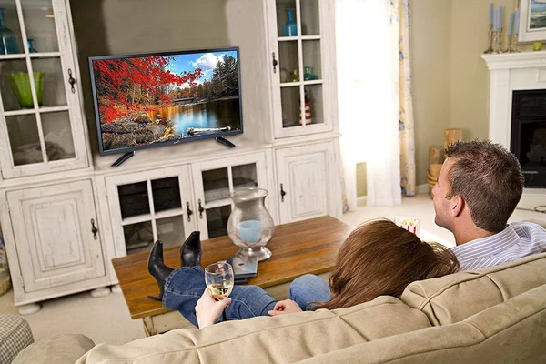 Supersonic SC-1911 19-inch 1080p LED Widescreen HDTV with HDMI Input (AC/DC Compatible) - 19.3 x 12.5 x 3.7 inches