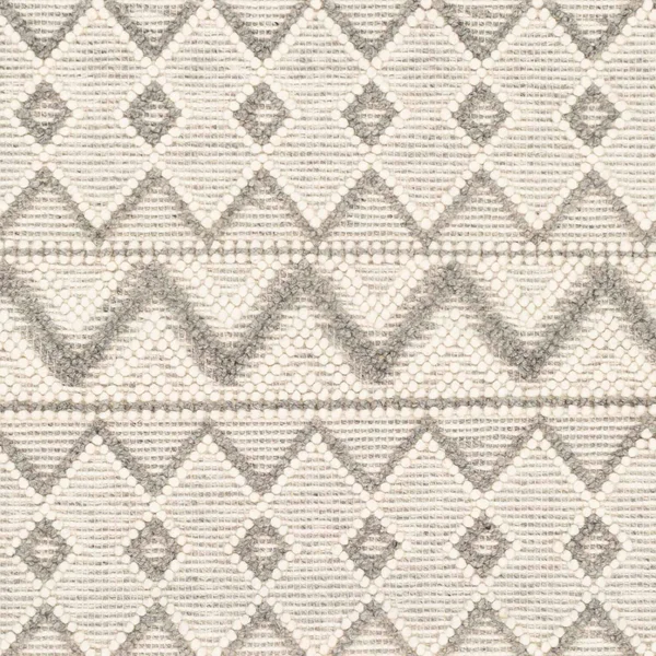 Antigo 2& x 3& Bohemian/ Handmade Moroccan Farmhouse Wool Area Rug - Hauteloom