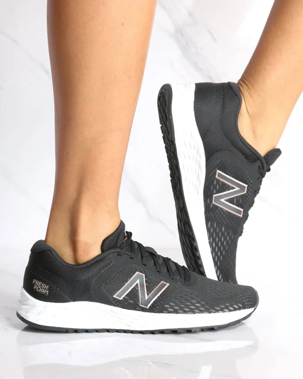 New Balance Fresh Foam Arishi V2 10 Women's Black