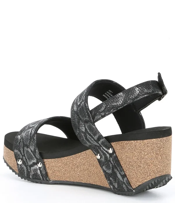 Volatile Summer Love Womens Faux Leather Snake Embossed Wedge Sandals - White
