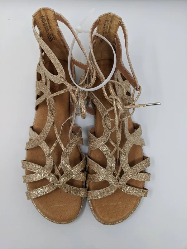 Gentle Souls Women's Break My Heart 3 Gladiator Sandal, Gold