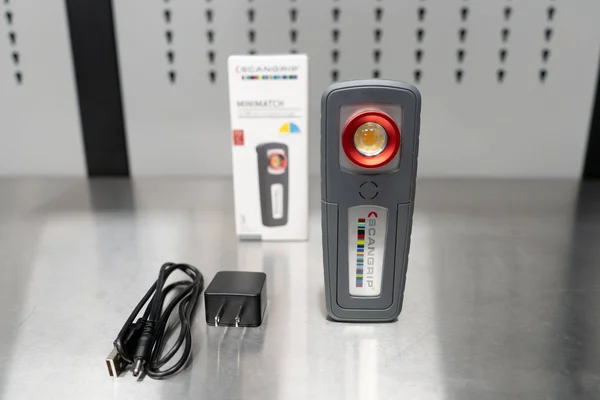 Scangrip Minimatch - Portable and Rechargeable LED 2-Color Work Light with High CRI+