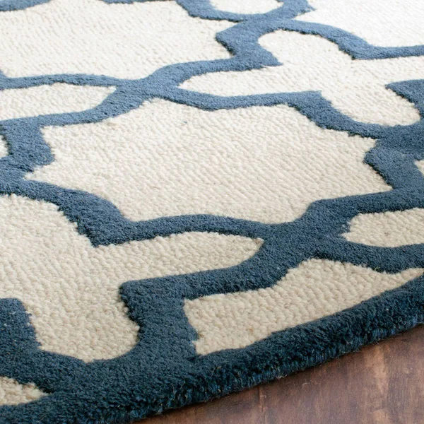Safavieh Cambridge Rug CAM125 Ivory - Navy, 2&3x22 x 3&9x22